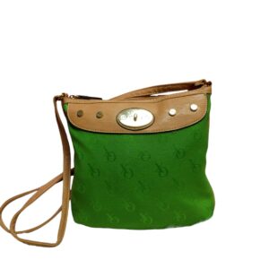 CROSSBODY EDICION LIMITADA  XOXO  23 X 22 CM  2355